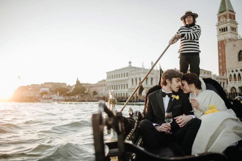 Wedding-in-complex-of-the-ospedaletto-venice